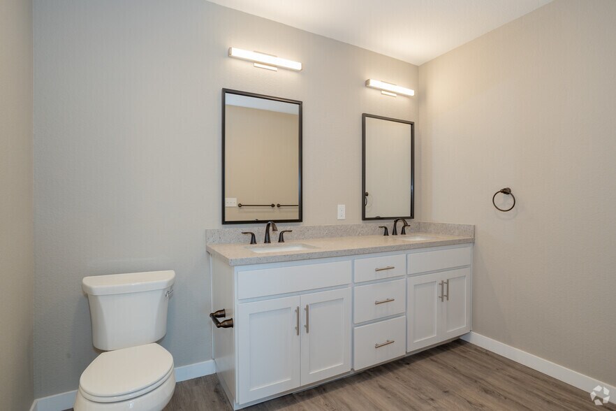 More Photos Of 2500 Cannery Loop, Davis Apartments For Sale