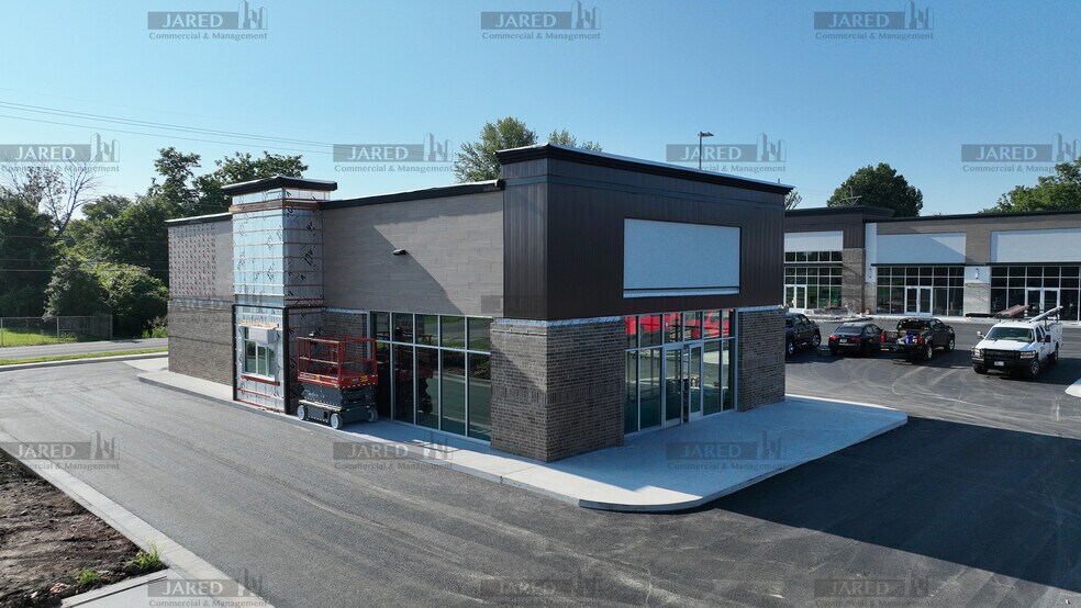 More Photos Of 3380-3428 W Sunshine St, Springfield Storefront For Lease