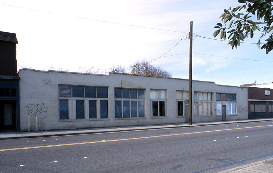 More Photos Of 5531 Airport Way S, Seattle Warehouse For Lease