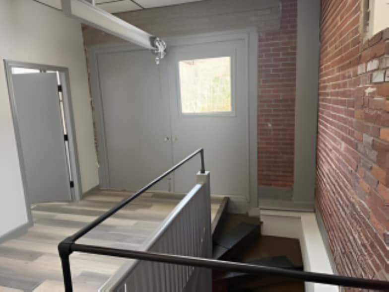 More Photos Of 60 Pine St, Methuen Light Manufacturing For Lease