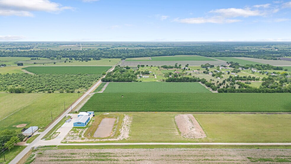 More Photos Of 15002 Bj Dusek Rd, Wallis Flex For Sale
