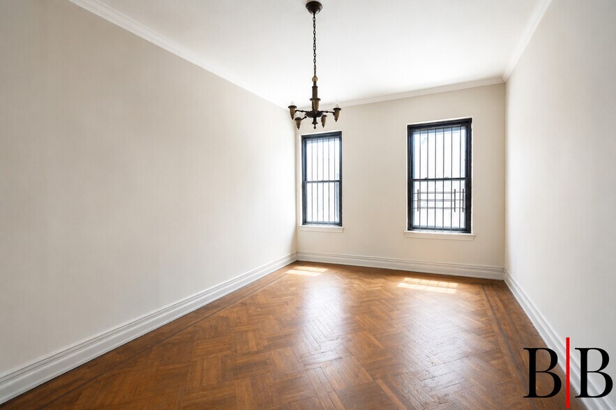 More Photos Of 967 Flatbush Ave, Brooklyn Storefront Retail Residential For Sale