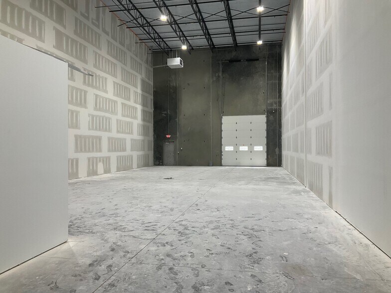 More Photos Of 17 Cpl Luigi Marciante Jr Memorial Dr, Jackson Township Industrial For Lease