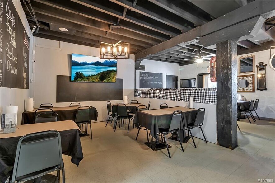 More Photos Of 1693 Quaker Rd, Barker Restaurant For Sale