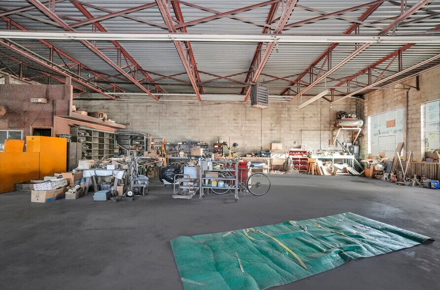 More Photos Of 655 N Washington St, Naperville Service For Sale