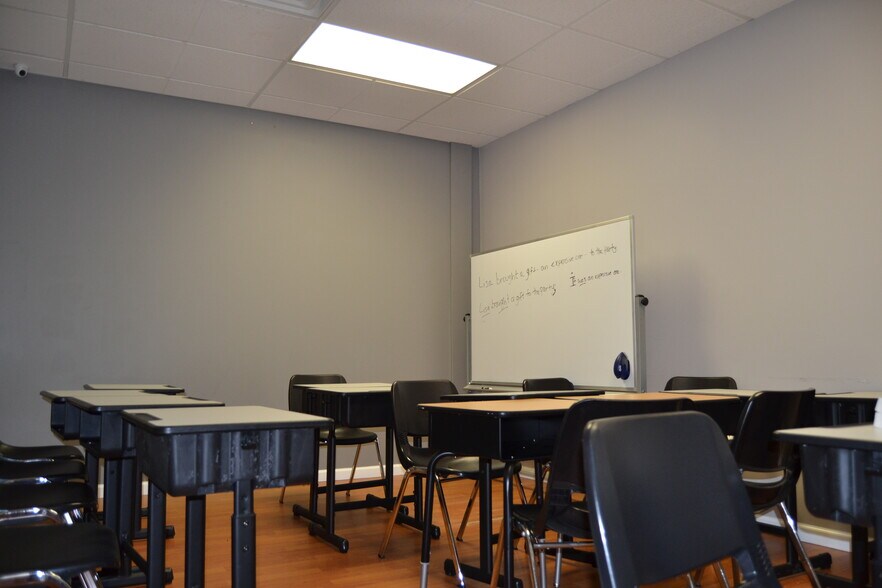 More Photos Of 316 Tennent Rd, Morganville Office For Lease