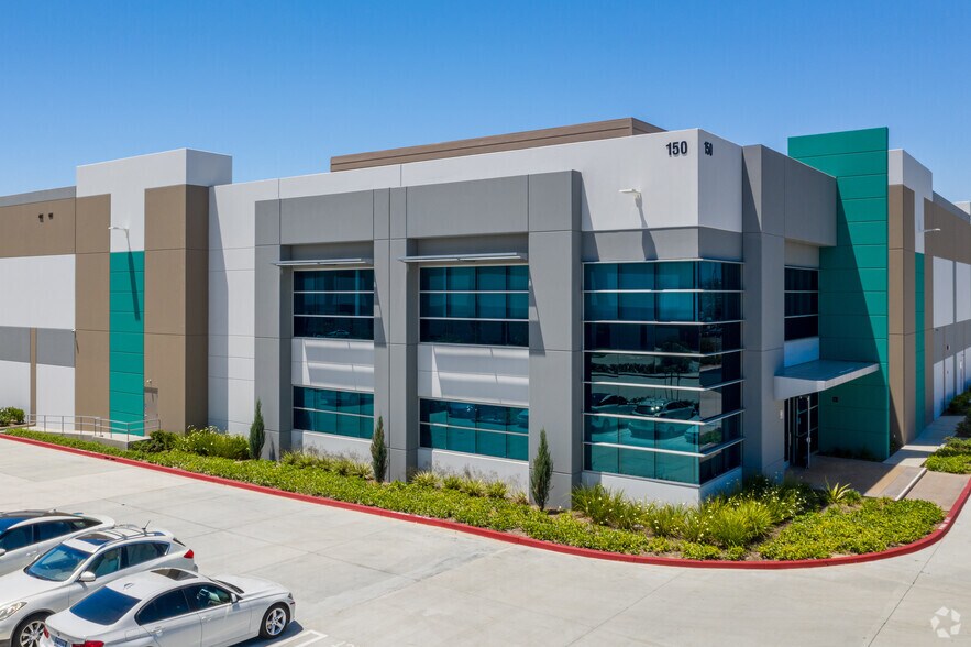 More Photos Of 4278 N Harbor Blvd, Fullerton Warehouse For Lease