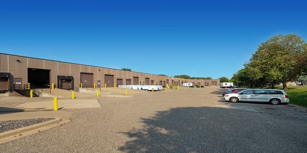 More Photos Of 1800 Cliff Rd E, Burnsville Warehouse For Lease