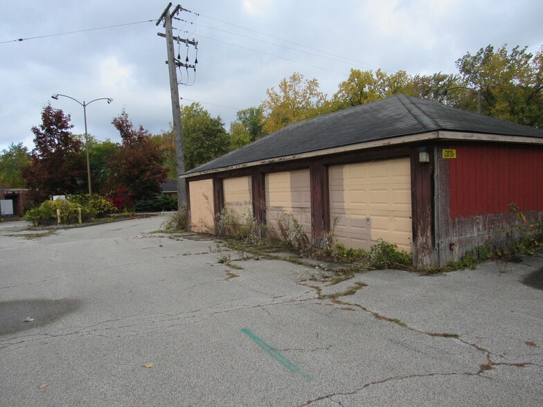 More Photos Of 26755 Ballard Rd, Harrison Township Hospital For Sale