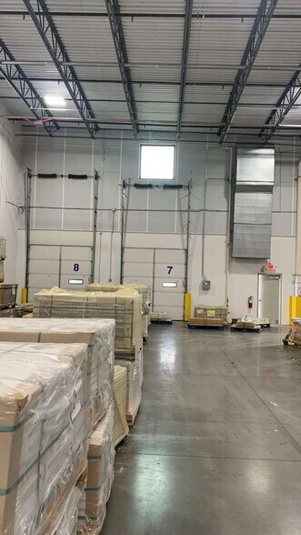 More Photos Of 45190 Prologis Plz, Sterling Warehouse For Lease