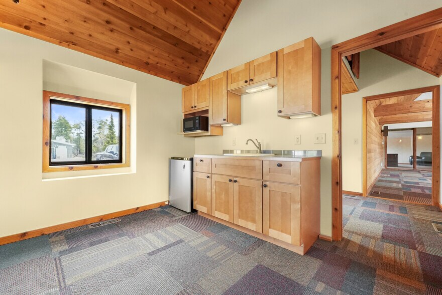 More Photos Of 5955 S Oak St, Glen Arbor Medical For Sale