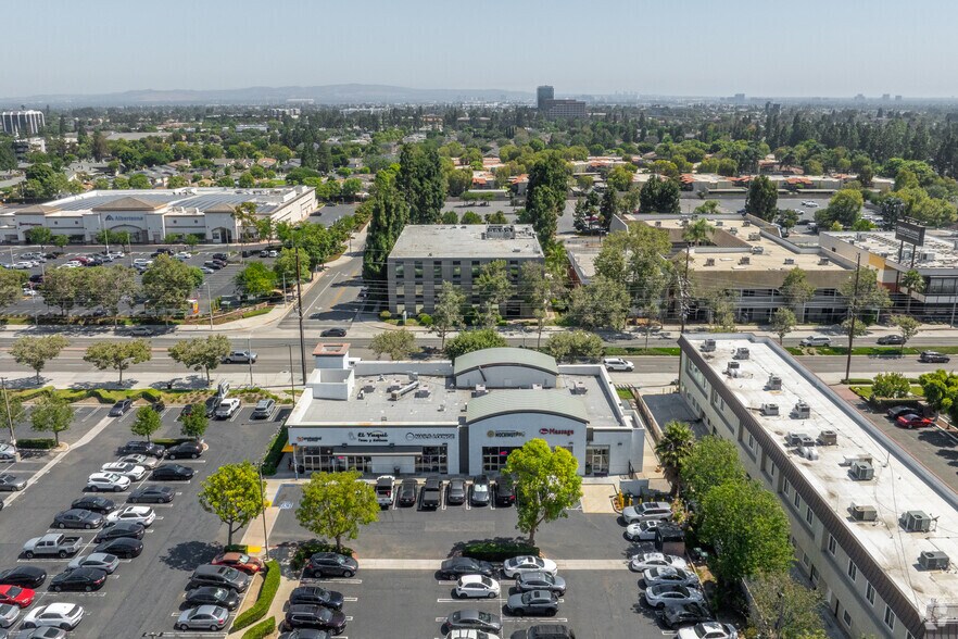 More Photos Of 1935 E 17th St, Santa Ana Storefront Retail Office For Sale