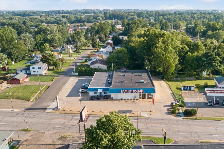 More Photos Of 3635-3643 Lincoln Way E, Massillon Freestanding For Lease