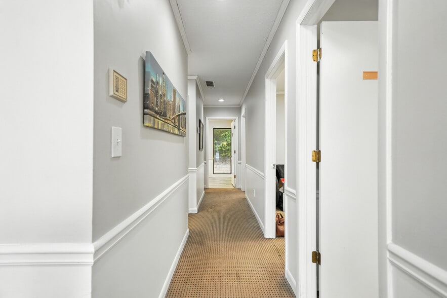 More Photos Of 11285 Elkins Rd, Roswell Office Residential For Sale