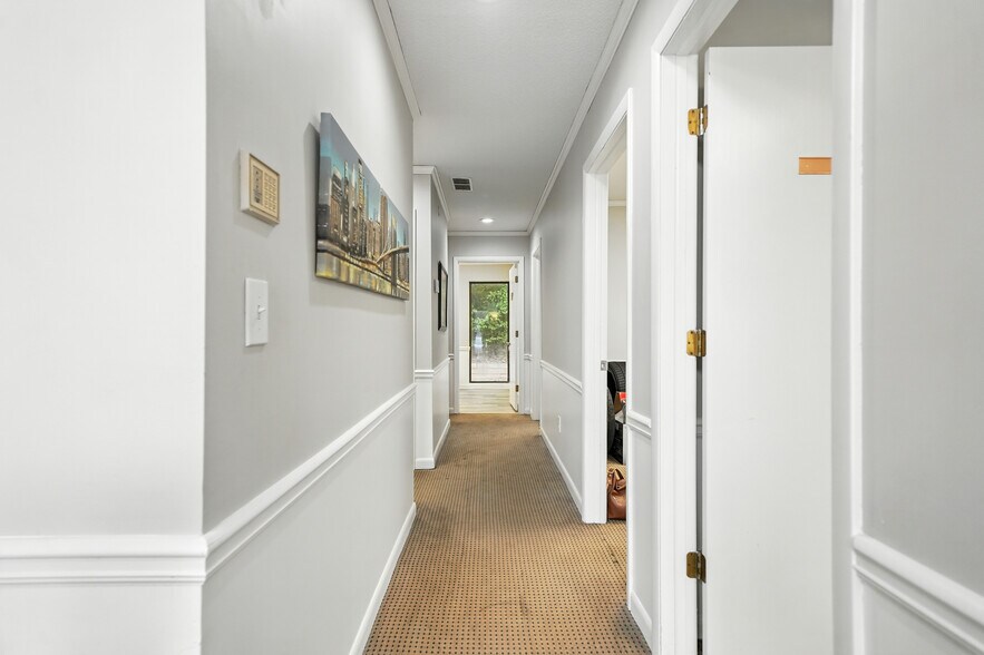 More Photos Of 11285 Elkins Rd, Roswell Office Residential For Sale