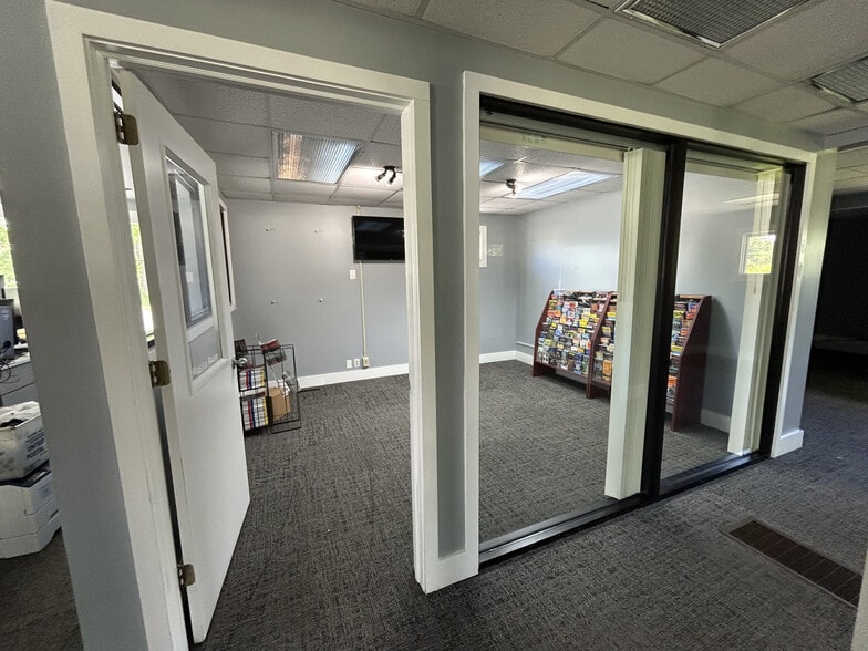 More Photos Of 5226 Milford Rd, East Stroudsburg Office For Lease