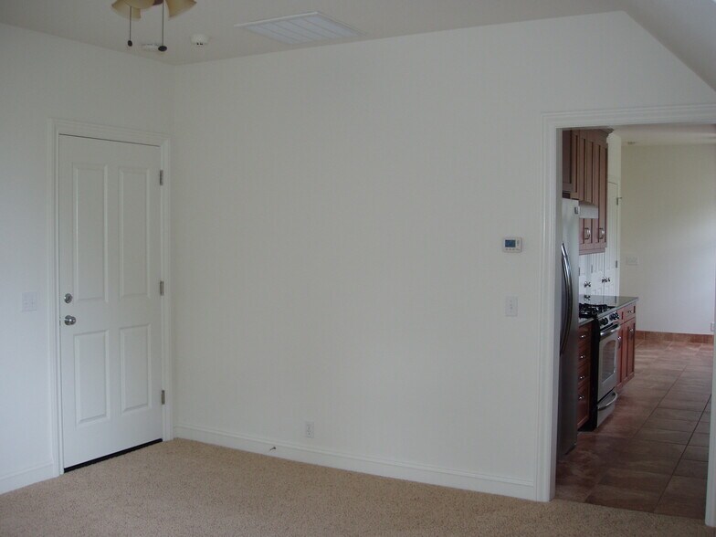 More Photos Of 333 G St, San Rafael Apartments For Sale