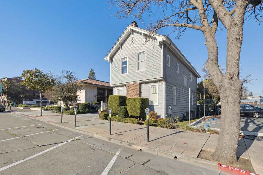 More Photos Of 1424 Chapin Ave, Burlingame Office For Lease