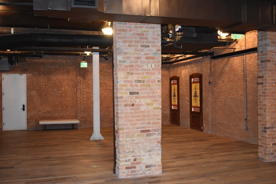 More Photos Of 2218 Bryan St, Dallas Office For Lease