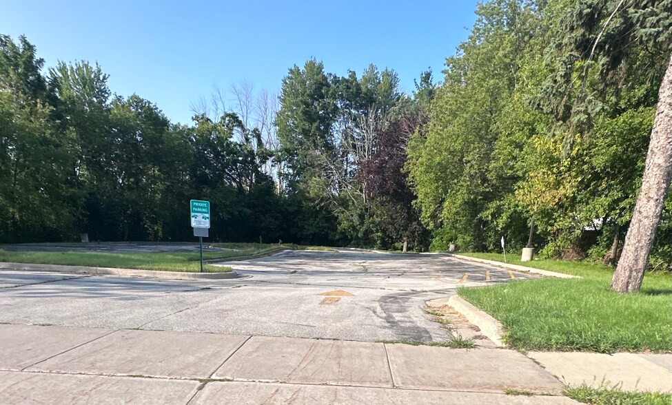 More Photos Of 1803 Shawano Ave, Green Bay Land For Sale