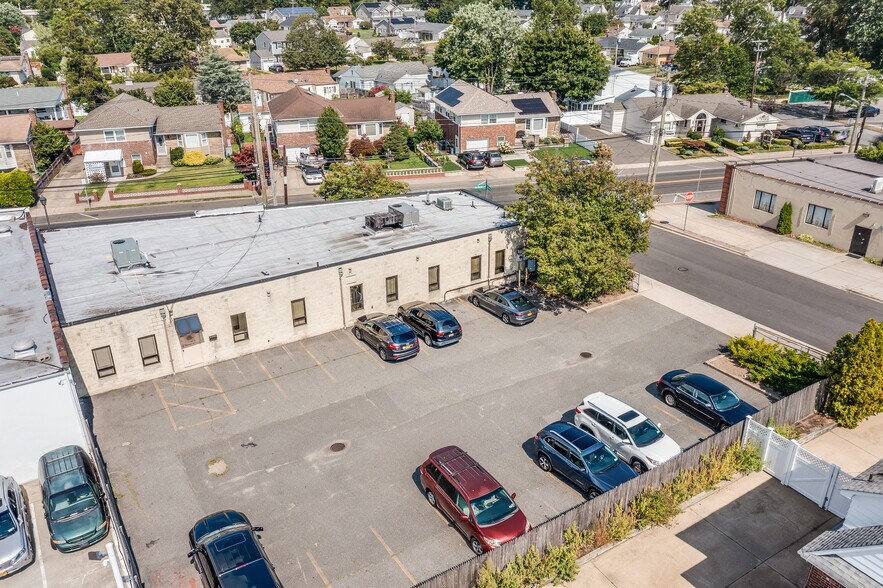 More Photos Of 258 E Meadow Ave, East Meadow Office For Sale