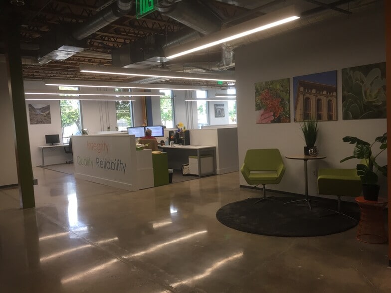 More Photos Of 2642 Michelle Dr, Tustin Office For Lease