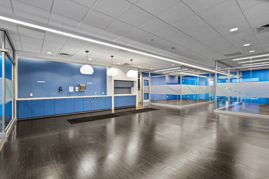 More Photos Of 6950 S Transit Rd, Lockport Office For Lease