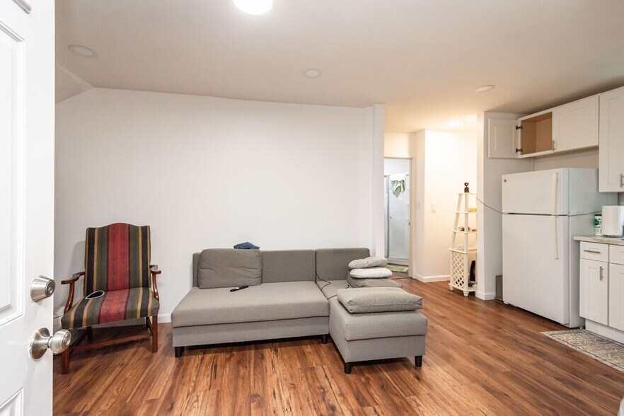 More Photos Of 1535 Arcade Blvd, Sacramento Multifamily For Sale