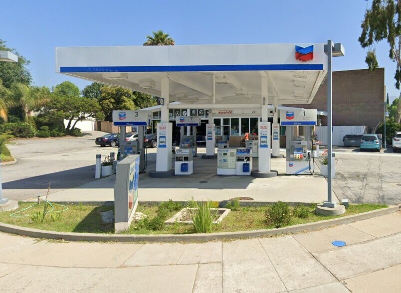 More Photos Of 2155 Huntington Dr, San Marino Service Station For Sale