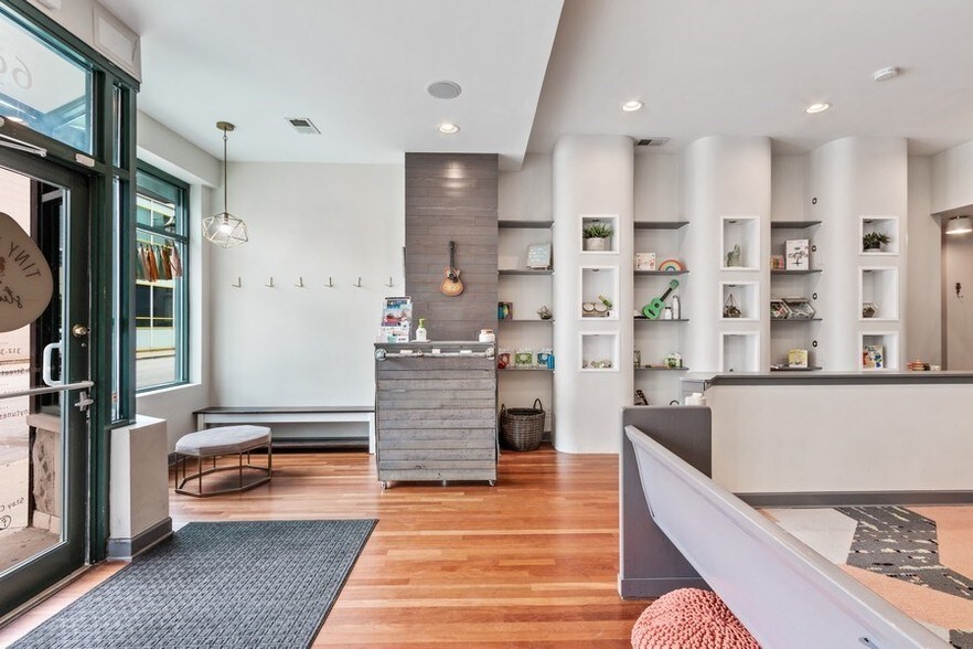 More Photos Of 67-79 E 16th St, Chicago Apartments For Lease