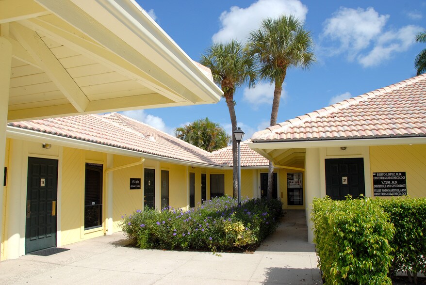 More Photos Of 1501 Presidential Way, West Palm Beach Medical For Lease