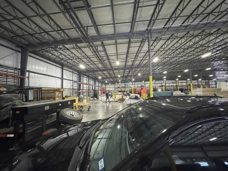 More Photos Of 4901 Esco Dr, Fort Worth Manufacturing For Lease