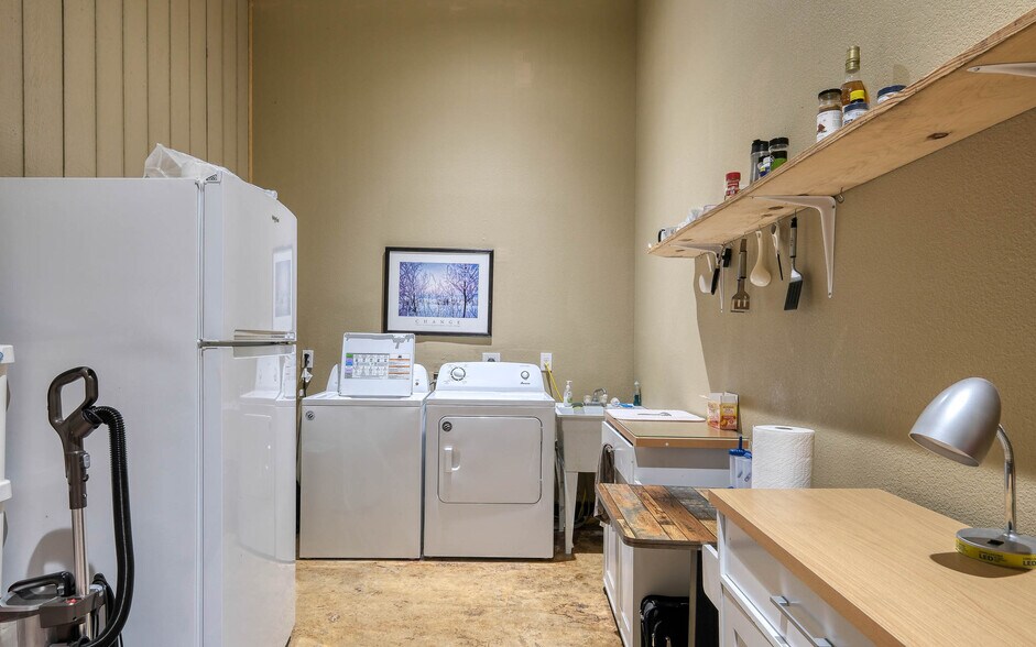 More Photos Of 48600 US-290 BUS, Hempstead Land For Sale