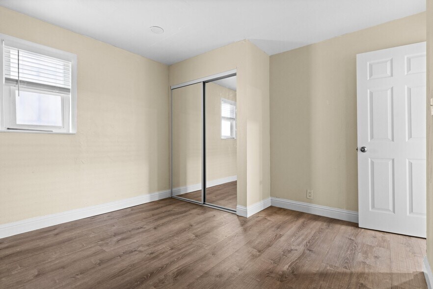 More Photos Of 1630 35th Ave, Oakland Apartments For Sale