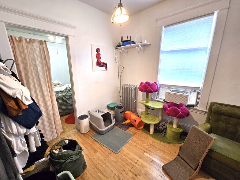 More Photos Of 2409 S Lyndale Ave, Minneapolis Multifamily For Sale