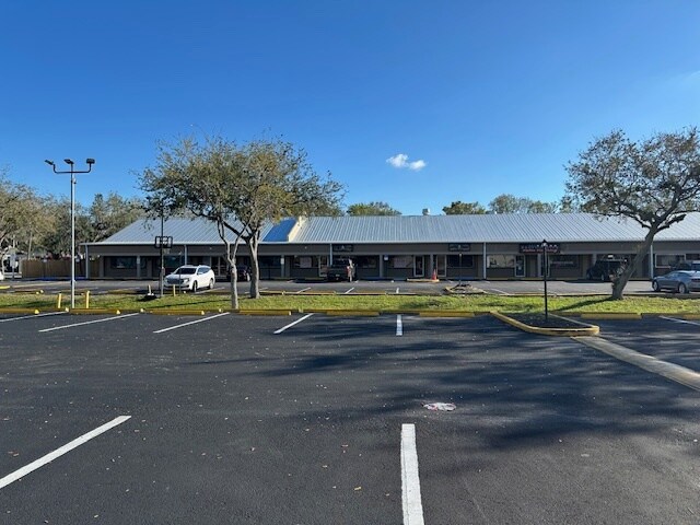 More Photos Of 1112 Whitfield Ave, Sarasota Storefront Retail Office For Sale