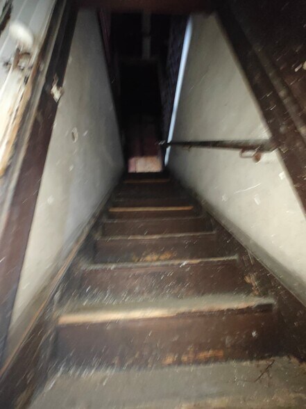 More Photos Of 2020 N Main St, Jacksonville Specialty For Sale