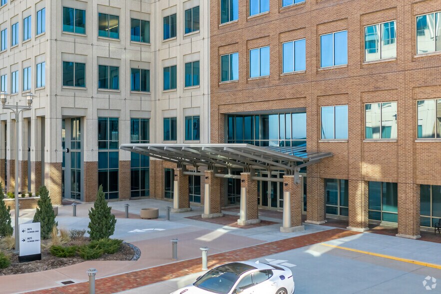More Photos Of 805 Pennsylvania Ave, Kansas City Office For Lease