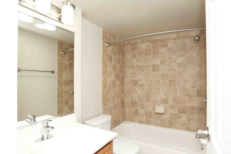 More Photos Of 1350 Beverly Rd, McLean Apartments For Lease