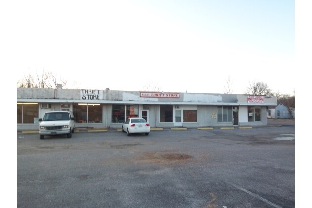 More Photos Of 1473 Wells Station Rd, Memphis Freestanding For Sale