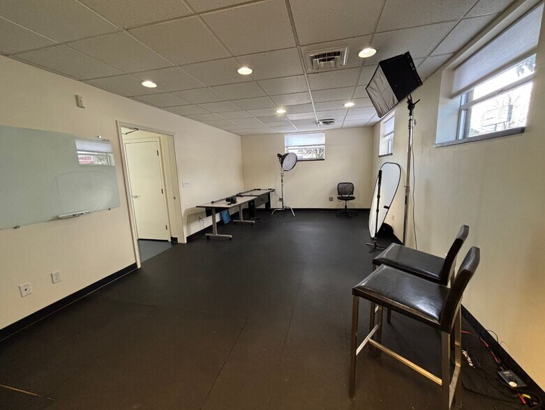 More Photos Of 11 Millbrook St, Worcester Office For Lease