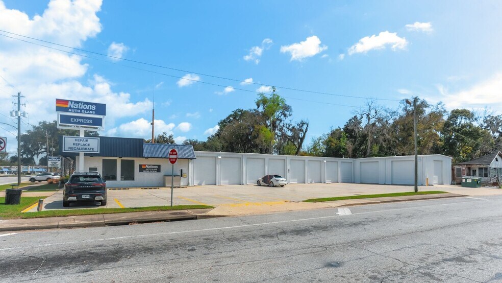 More Photos Of 1504 Gloucester St, Brunswick Auto Repair For Lease