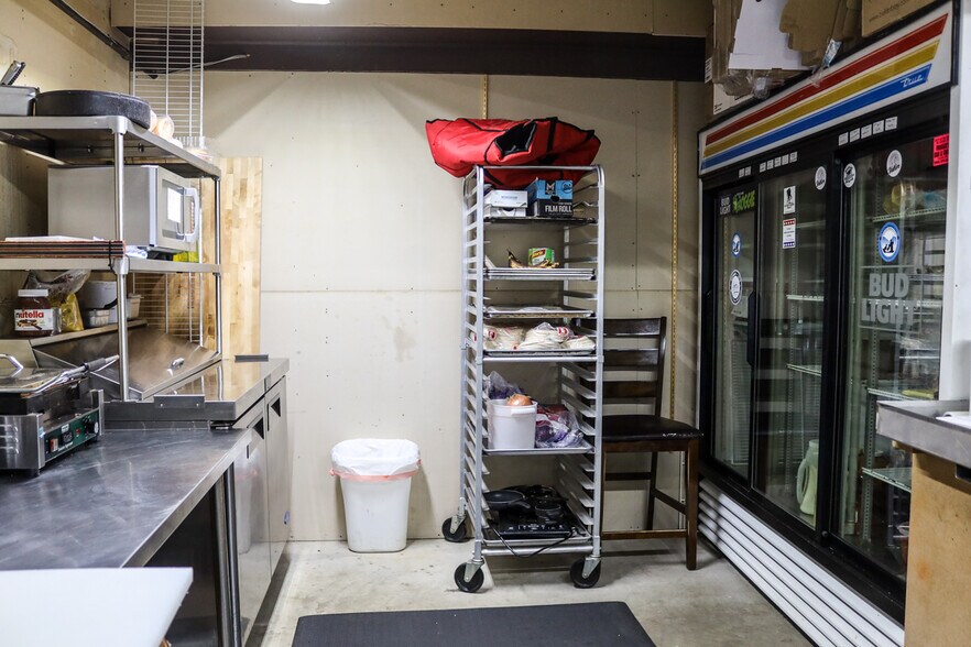 More Photos Of 426 Central Ave, Fairfield Storefront For Sale