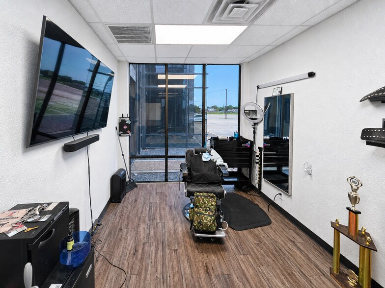 More Photos Of 4104 Houston Hwy, Victoria General Retail For Sale