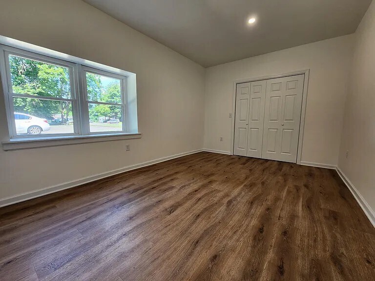 More Photos Of 410 Main St, Southington Storefront Retail Office For Sale