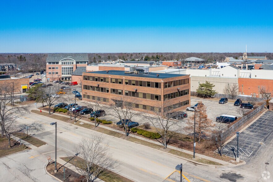 More Photos Of 720 Osterman Ave, Deerfield Medical For Lease