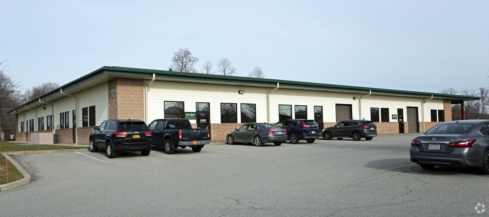Primary Photo Of 10 Corporate Park Dr, East Fishkill Light Distribution For Lease