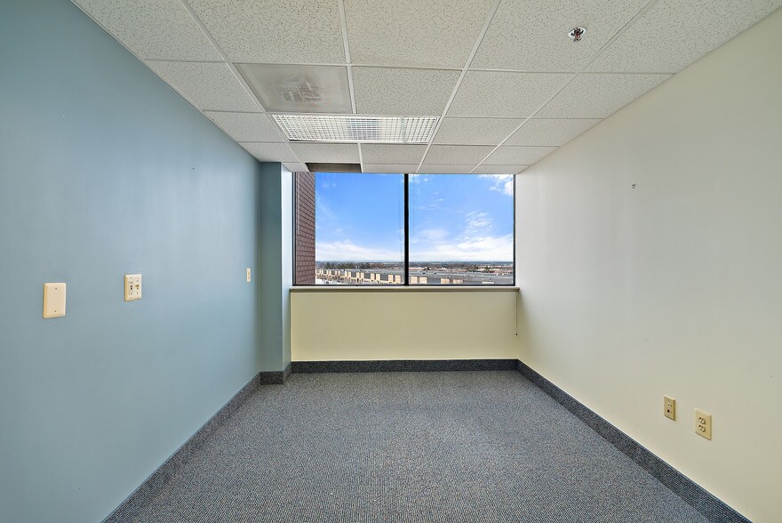 More Photos Of 4221 Walney Rd, Chantilly Office For Lease