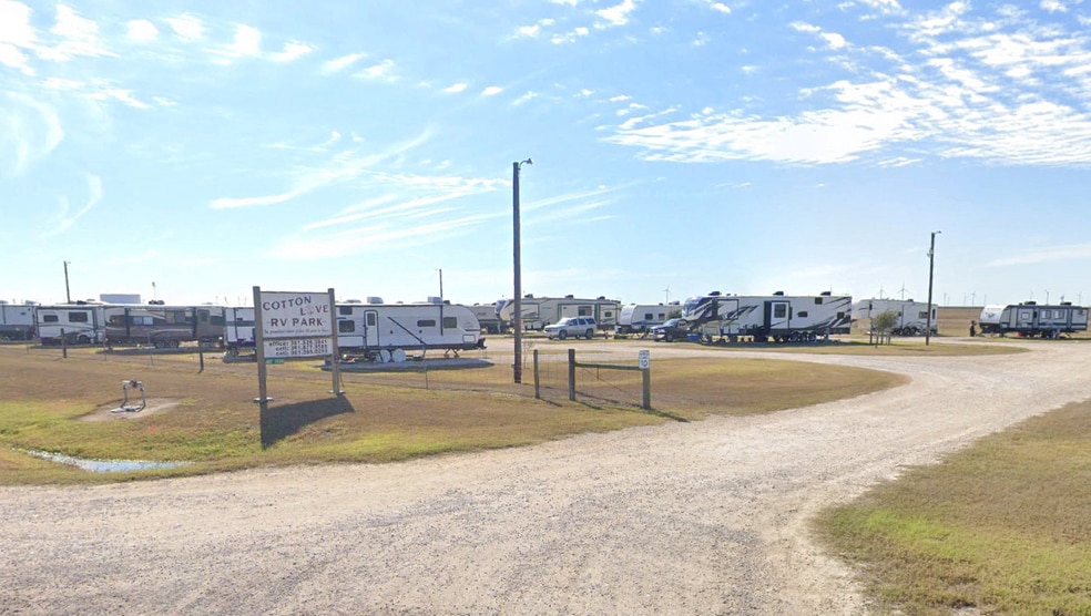 Primary Photo Of 4401 County Road 3161, Taft Movie Radio TVStudio For Sale