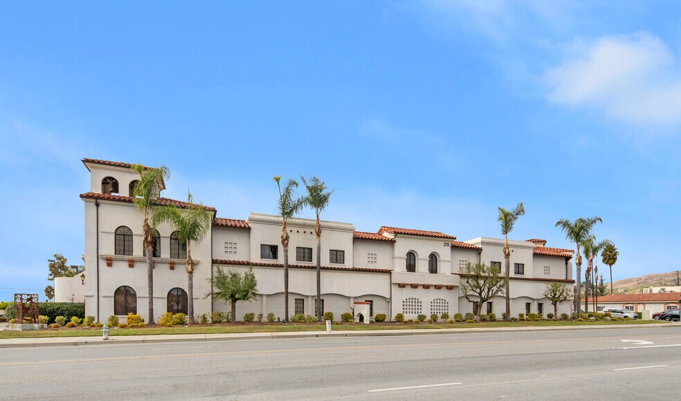 More Photos Of 275 N Brea Blvd, Brea Medical For Lease